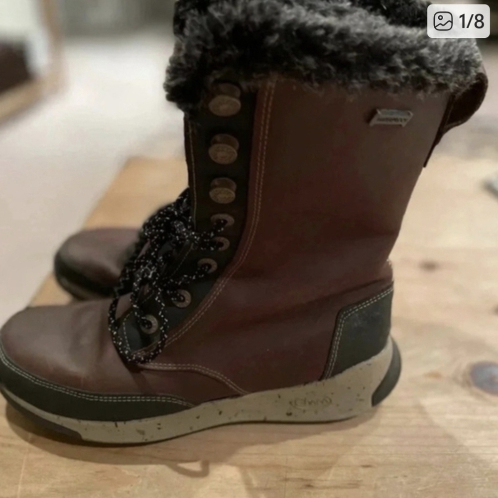 Chaco Women’s Gorpcore Snowplow leather Borealis Tall waterproof/cuff boots sz 7